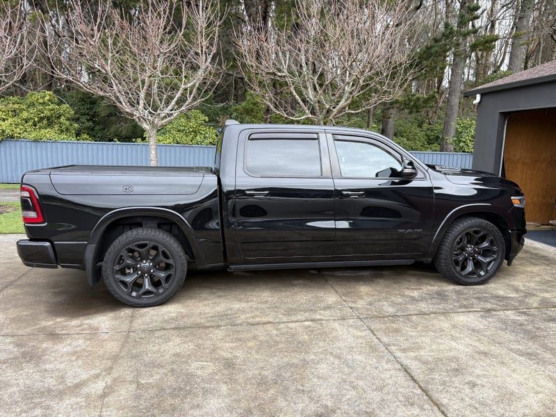 2023 Ram 1500 Limited RB Night Edition 4WD, photo 2