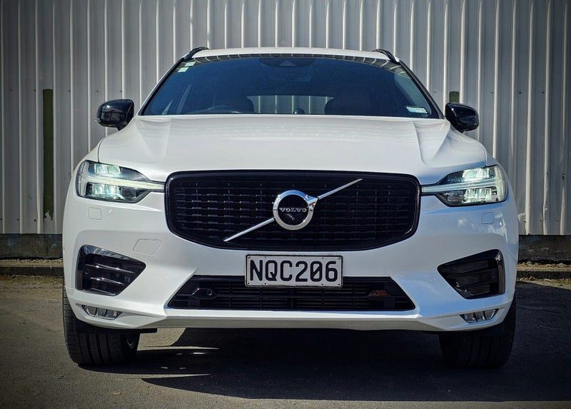 2021 Volvo XC60 T6 AWD R-Design, photo 2