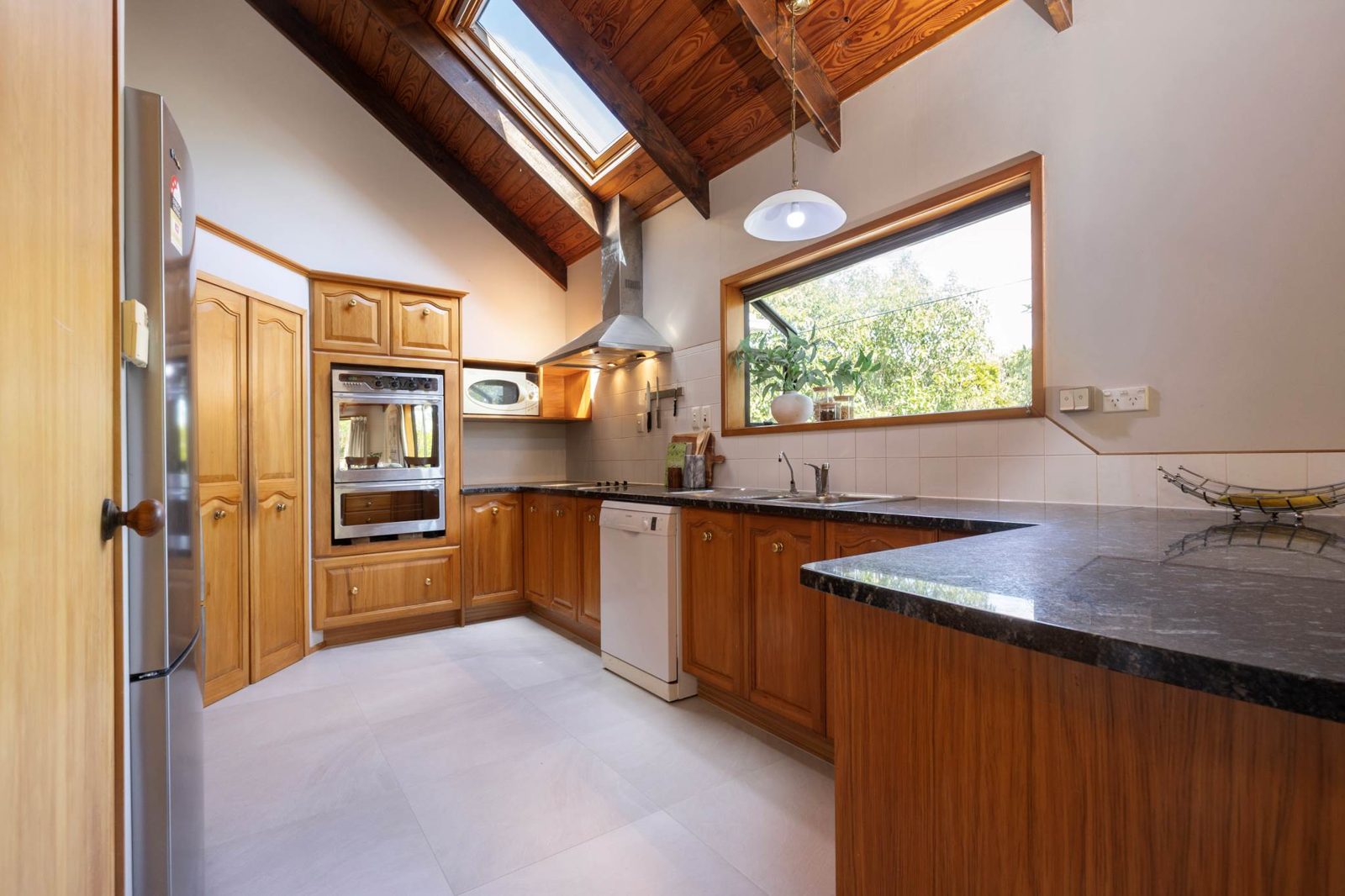 2/171 Atkinson Road, Titirangi, photo 4