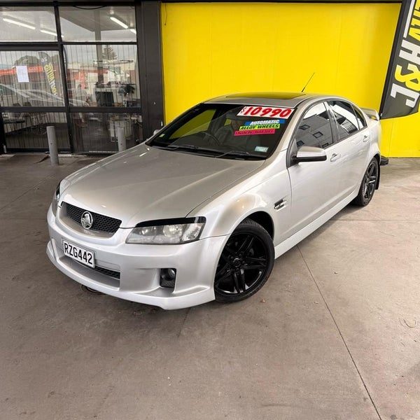 2010 Holden Commodore SV6 SEDAN AUTO, photo 2