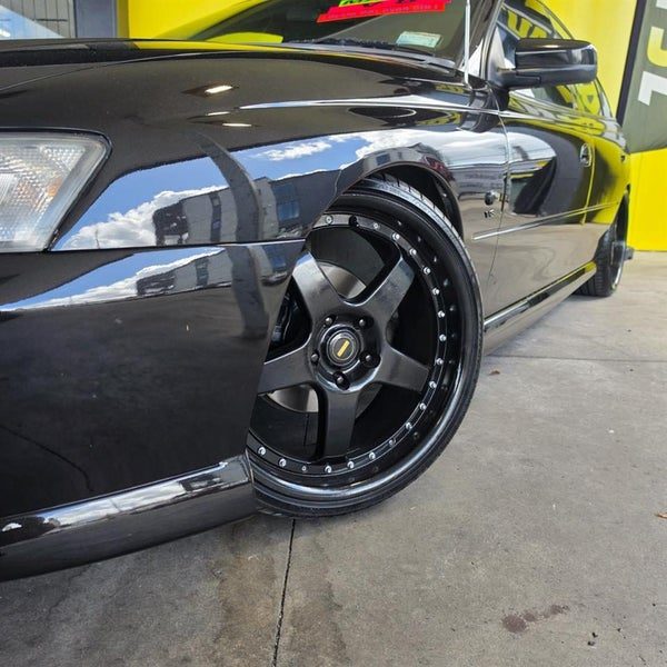 2005 Holden Commodore S V8 MANUAL, photo 2