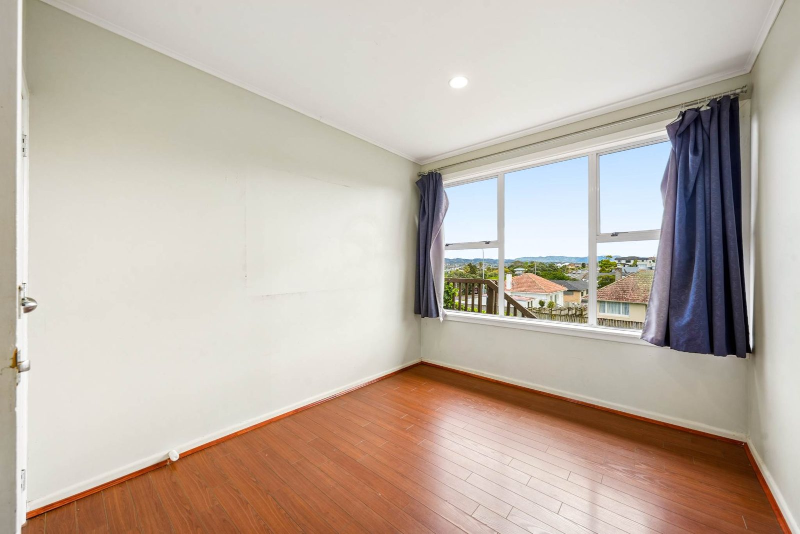 62 Tiverton Road, New Windsor, photo 13