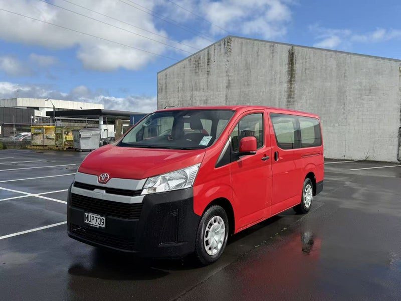 2020 Toyota Hiace Zr Gvn, photo 2