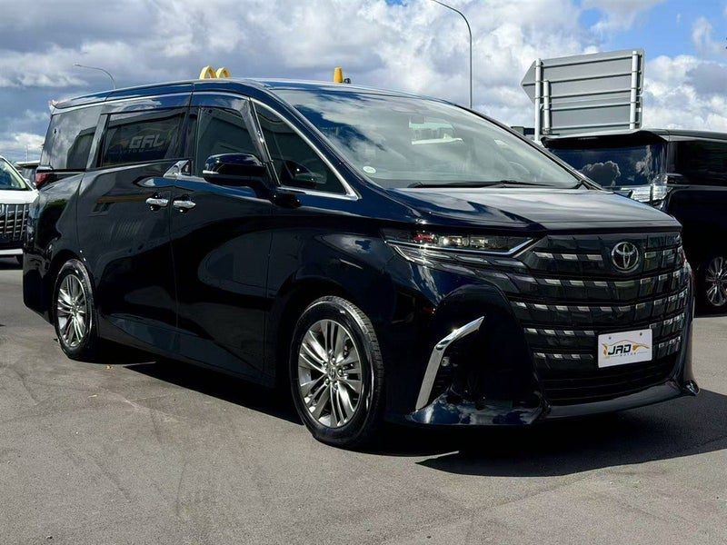 2024 Toyota Alphard Z, photo 3