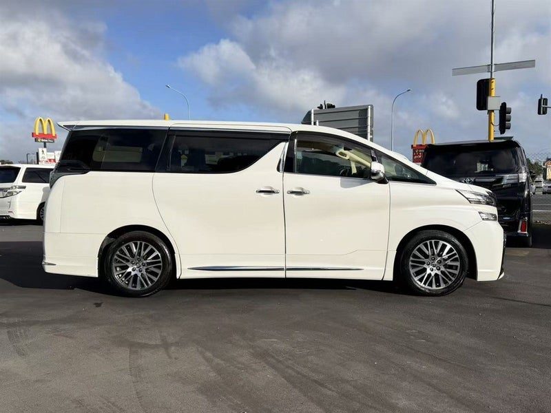 2015 Toyota Vellfire 2.5, photo 3