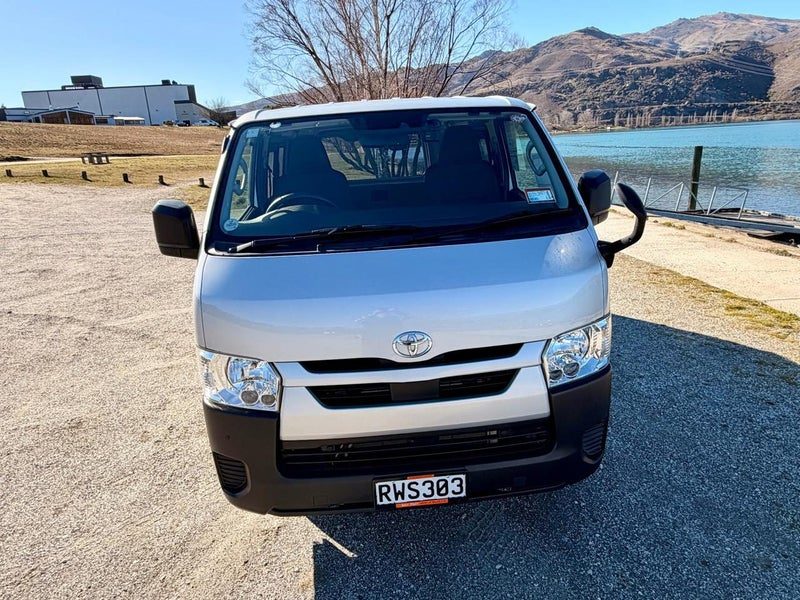 2020 Toyota Hiace 2.0L Petrol 5DR, photo 3