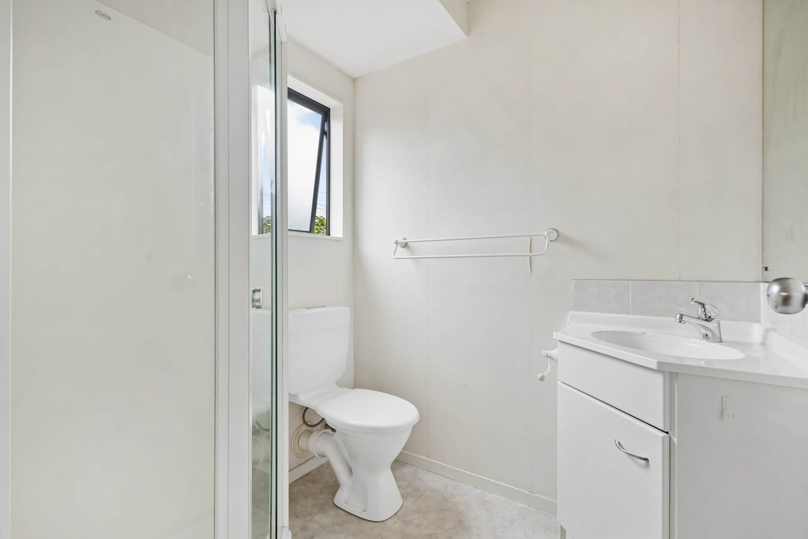 15 Emmerdale Avenue, Papakura, photo 13