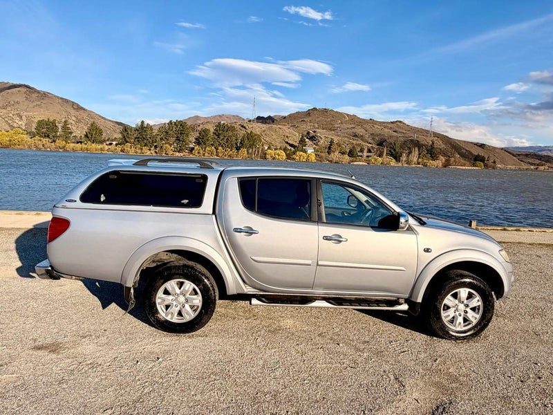 2015 Mitsubishi Triton GLS 4WD, photo 2