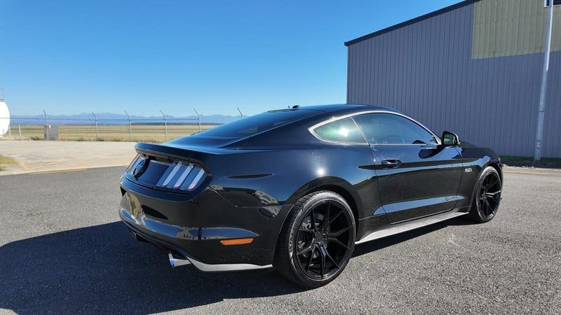 2017 Ford Mustang V8 COUPE, photo 2