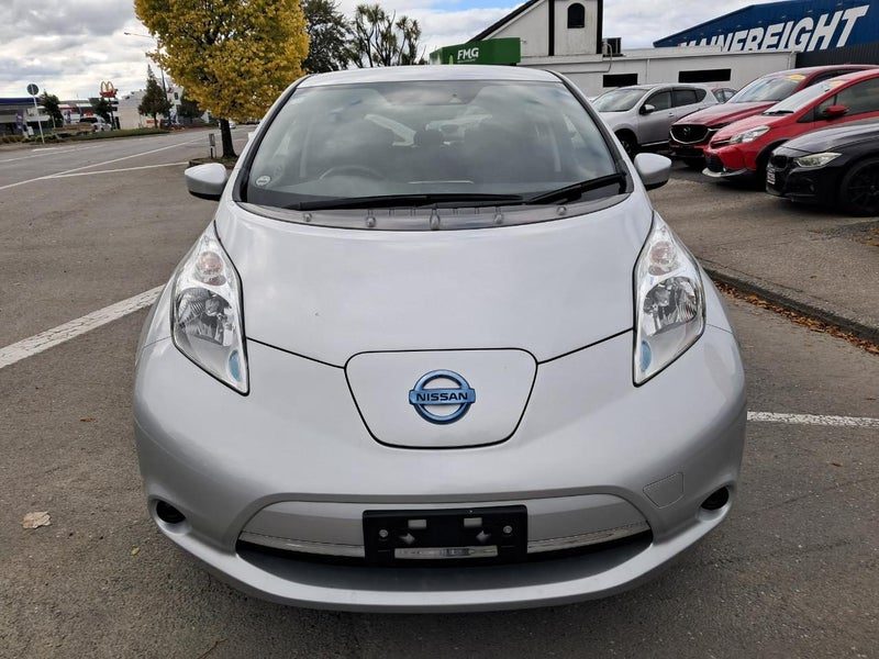 2017 Nissan Leaf 25X, photo 2