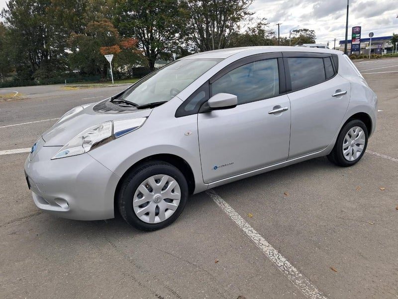 2017 Nissan Leaf 25X, photo 3