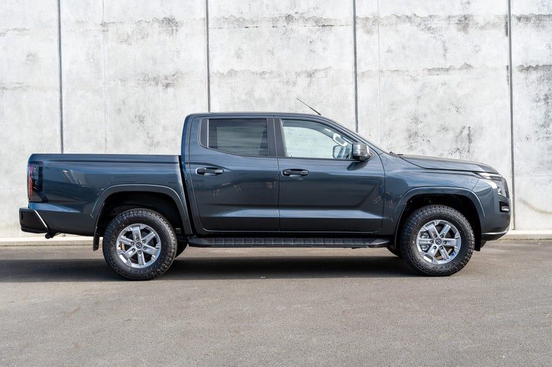 2026 Nissan Navara ST 4WD D/C Auto, photo 2