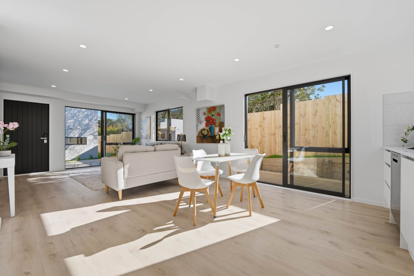 1/3 Gill Avenue, Te Atatu Peninsula, photo 14