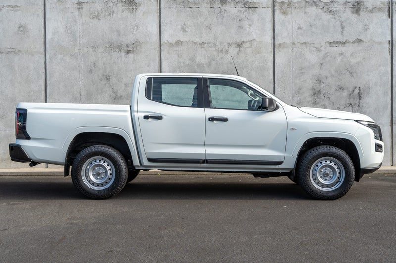 2026 Nissan Navara SL 4WD D/C Auto, photo 2