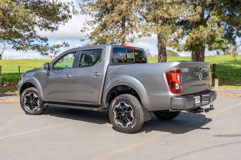 2021 Nissan Navara ST 2WD, photo 2