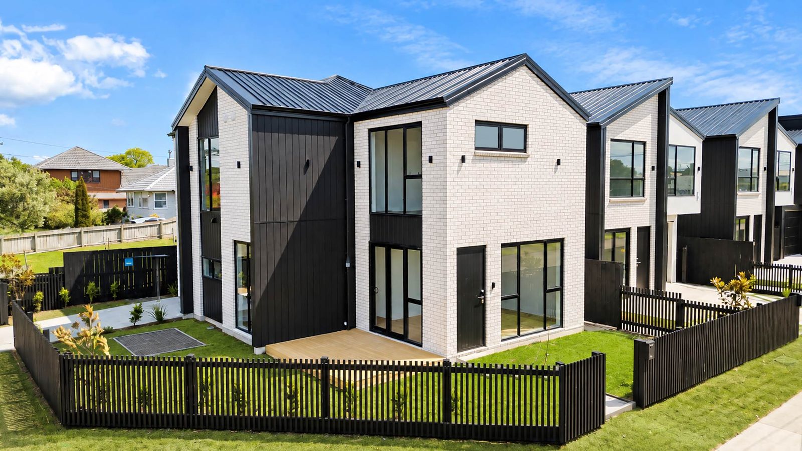 2/2 Halswell Street, Mangere East, photo 5