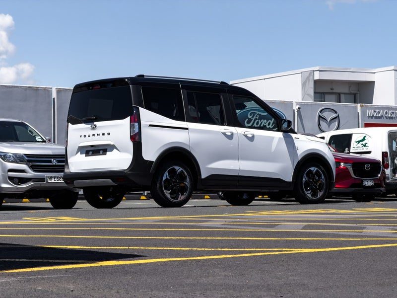 2025 Ford Tourneo Tourneo 1.0P/7At, photo 2