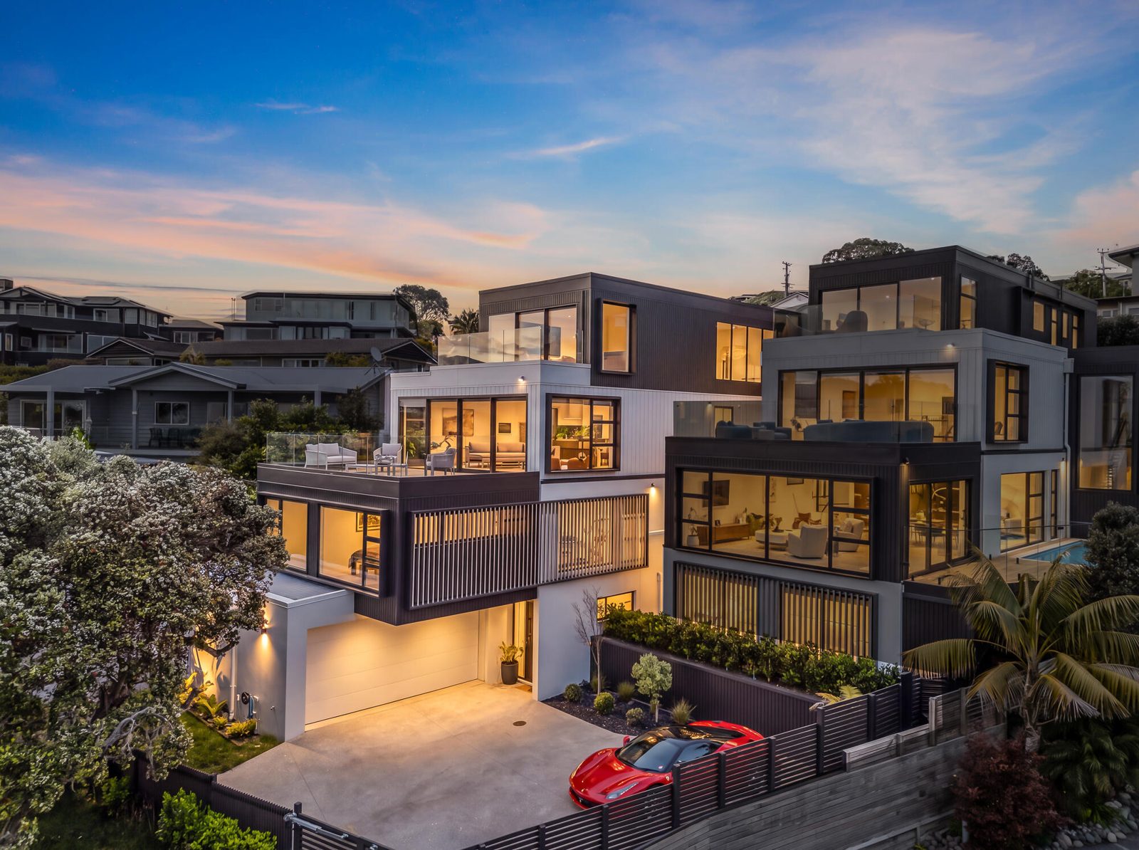 52 Beach Road, Castor Bay