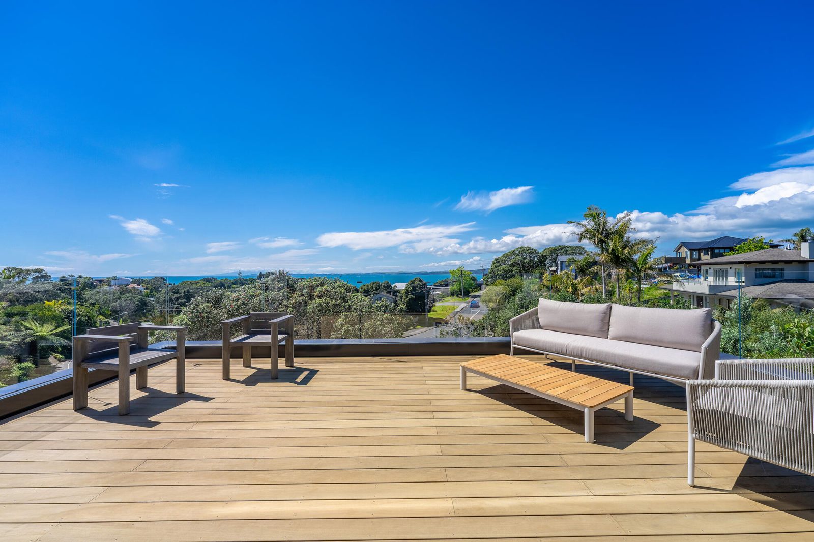 52 Beach Road, Castor Bay, photo 8