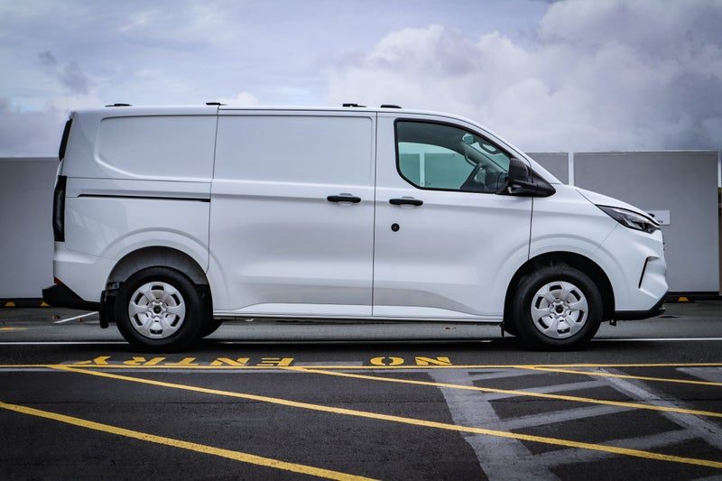 2026 Ford Transit Custom 320 Swb 2.0D, photo 2
