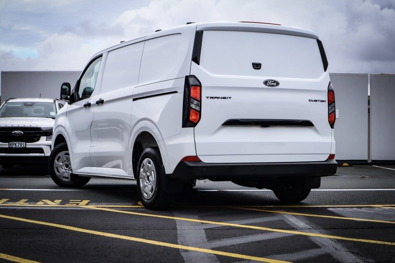 2026 Ford Transit Custom 320 Swb 2.0D, photo 3