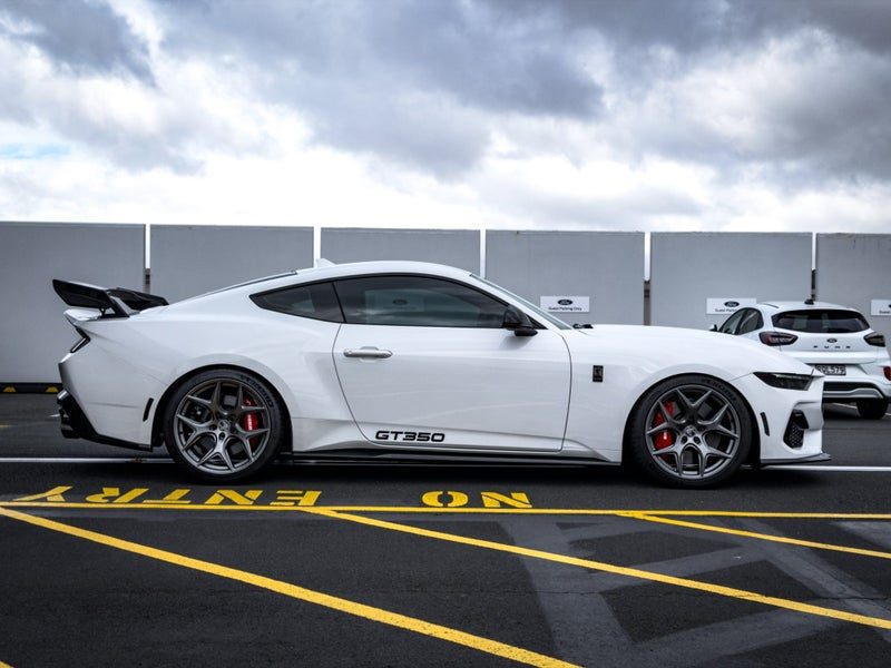 2026 Ford Mustang 5.0L Fastback At 5.0, photo 2