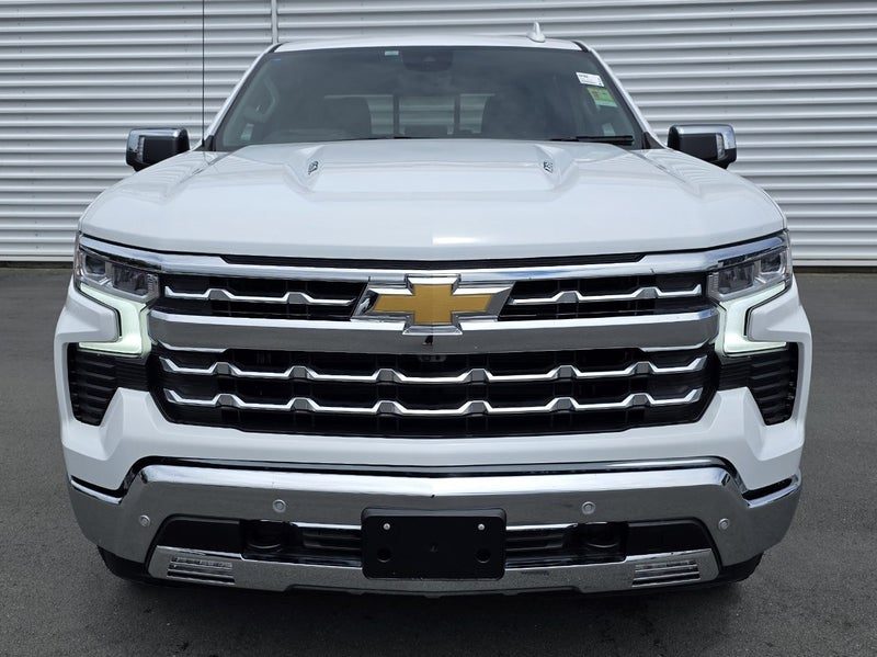 2026 Chevrolet Silverado 1500 LTZ, photo 2