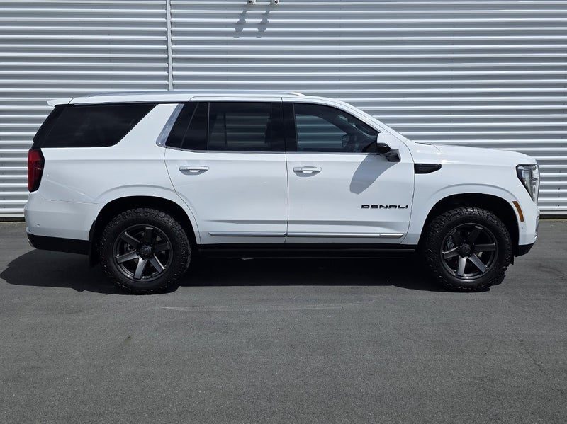 2025 GMC Yukon Denali, photo 3