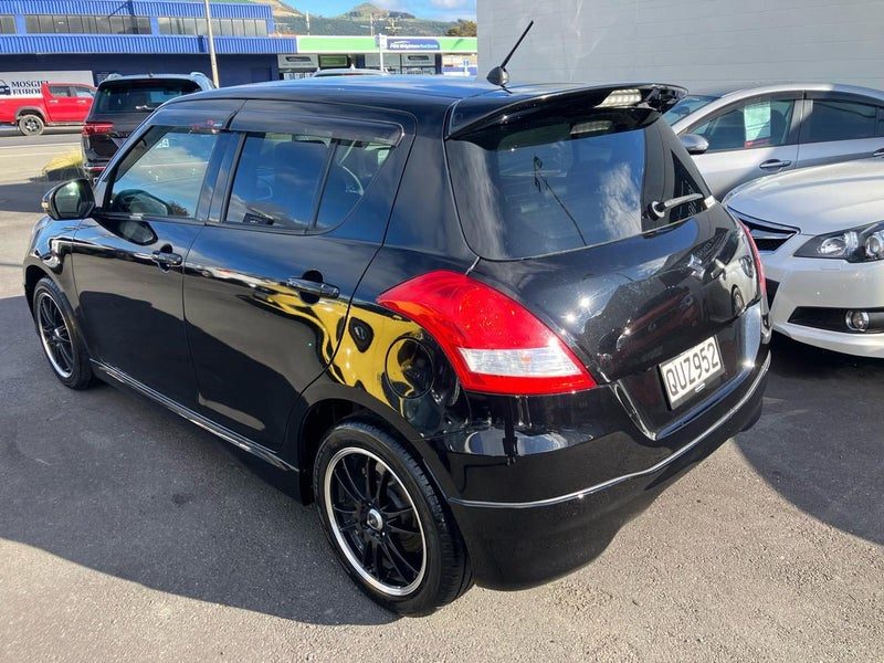 2014 Suzuki Swift, photo 3