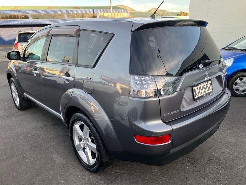 2008 Mitsubishi Outlander, photo 3