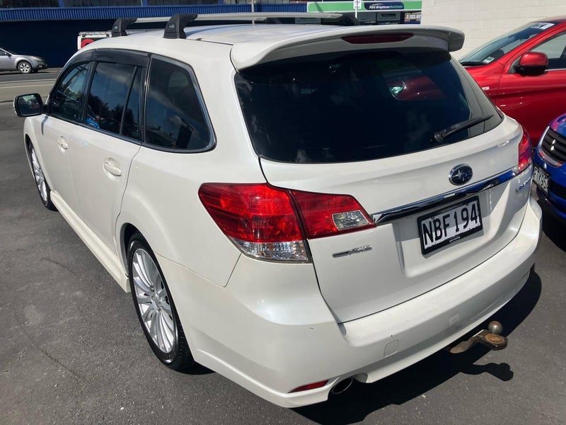 2011 Subaru Legacy, photo 3