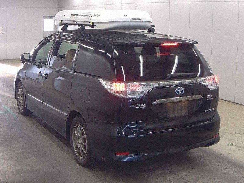 2016 Toyota Estima Aeras, photo 3