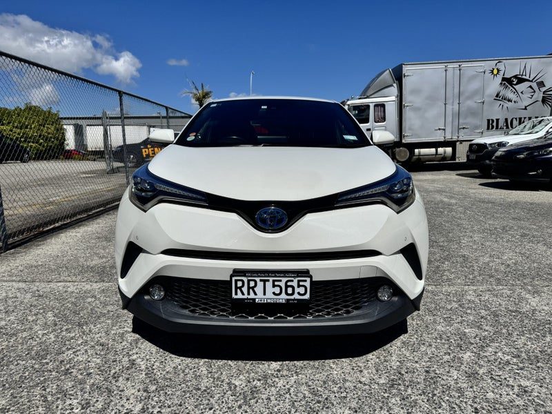 2017 Toyota C-HR G, photo 2