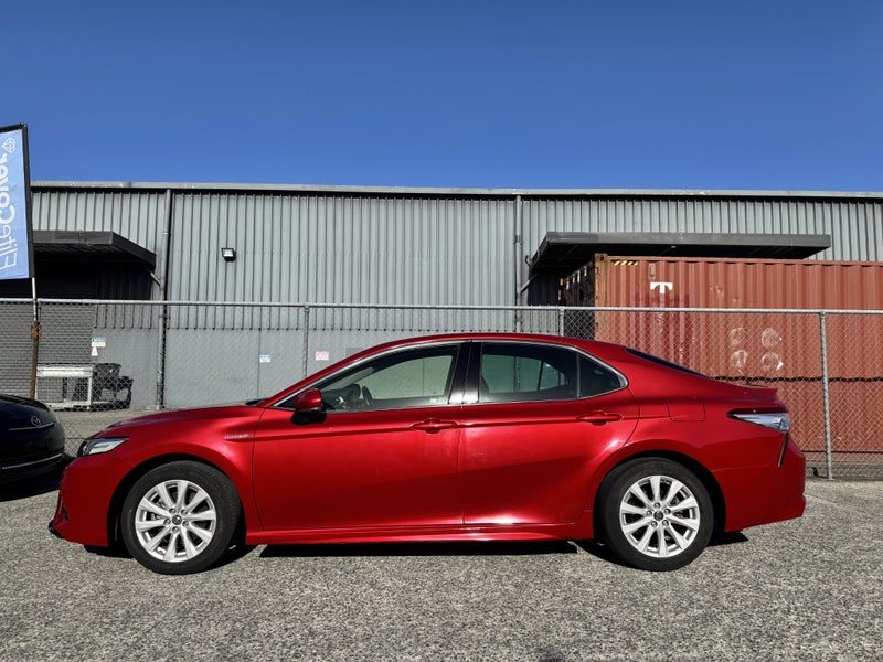 2019 Toyota Camry Hybrid / WS / Black Half Leather, photo 3