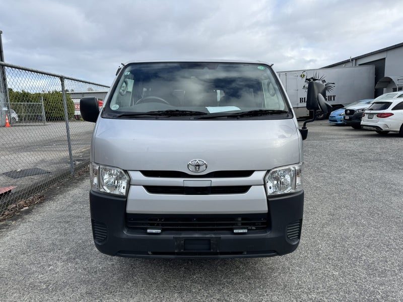 2019 Toyota Regius Ace Van / Diesel / Low Kms, photo 2