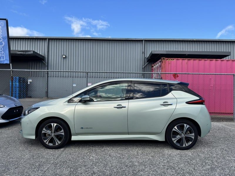 2017 Nissan Leaf G, photo 3