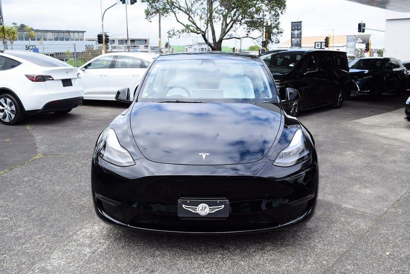 2023 Tesla Model Y Performance Dual Motor AWD, photo 2