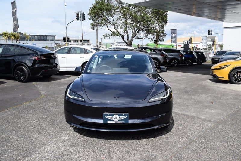 2025 Tesla Model 3 Long Range AWD Grade 5, photo 2