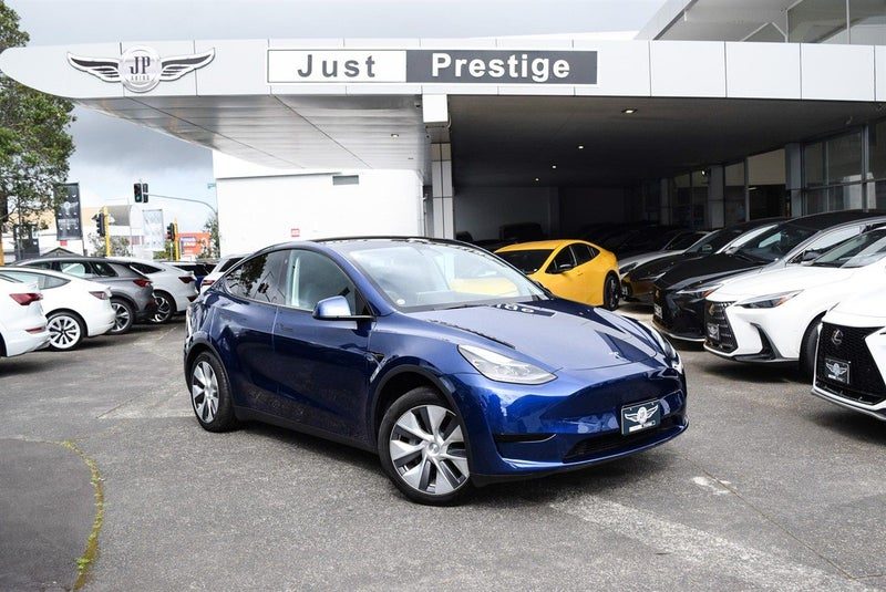 2023 Tesla Model Y RWD Low Mileage