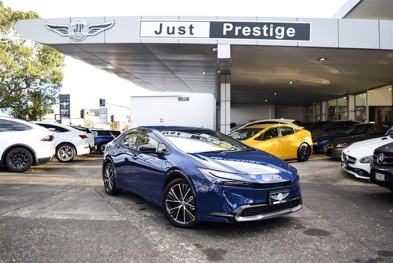 2025 Toyota Prius Z Hybrid Top Spec Delivery KMS