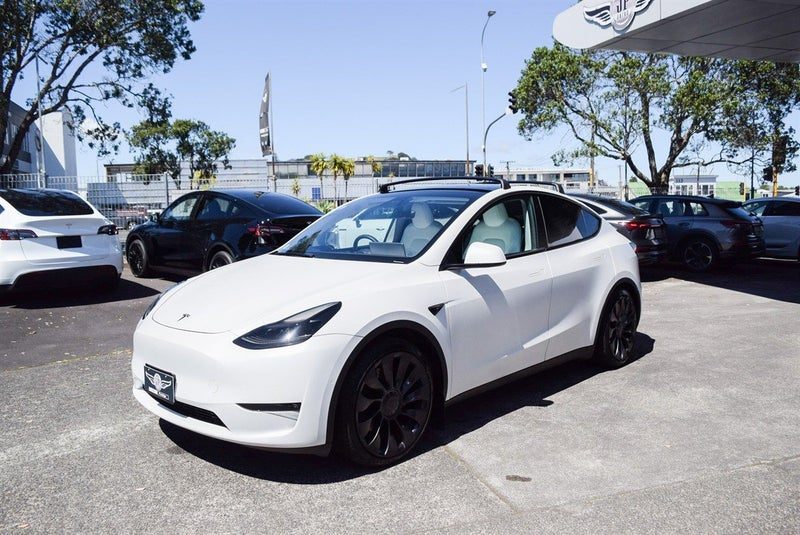 2022 Tesla Model Y Performance AWD Dual Motor, photo 3