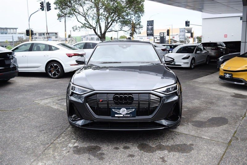 2022 Audi e-tron S Sportback, photo 2