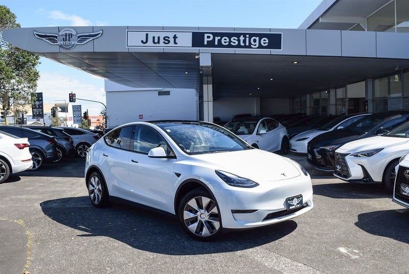 2023 Tesla Model Y Long Range Dual Motor AWD