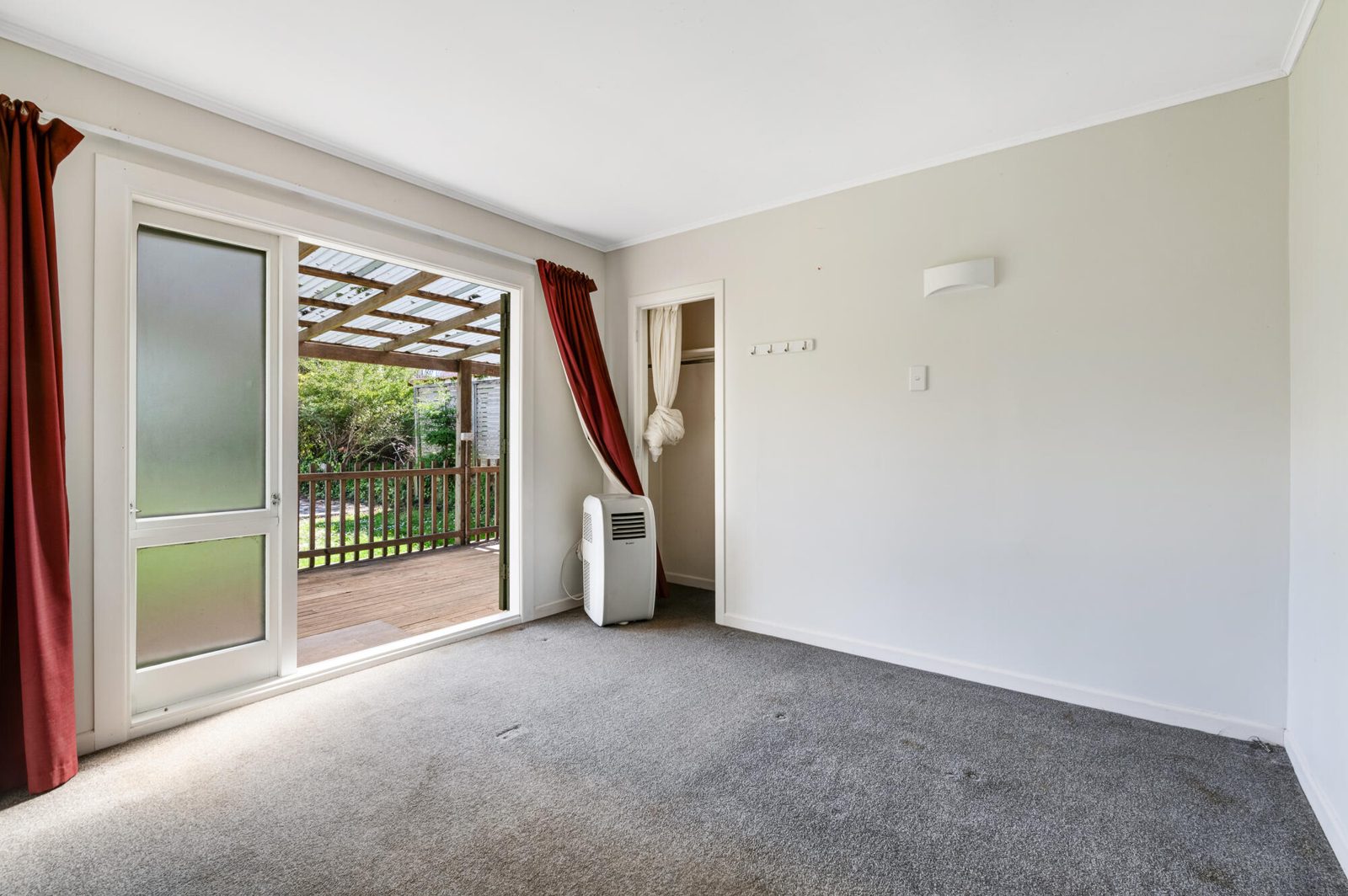 14 Blue Gum Avenue, Silverdale, photo 8