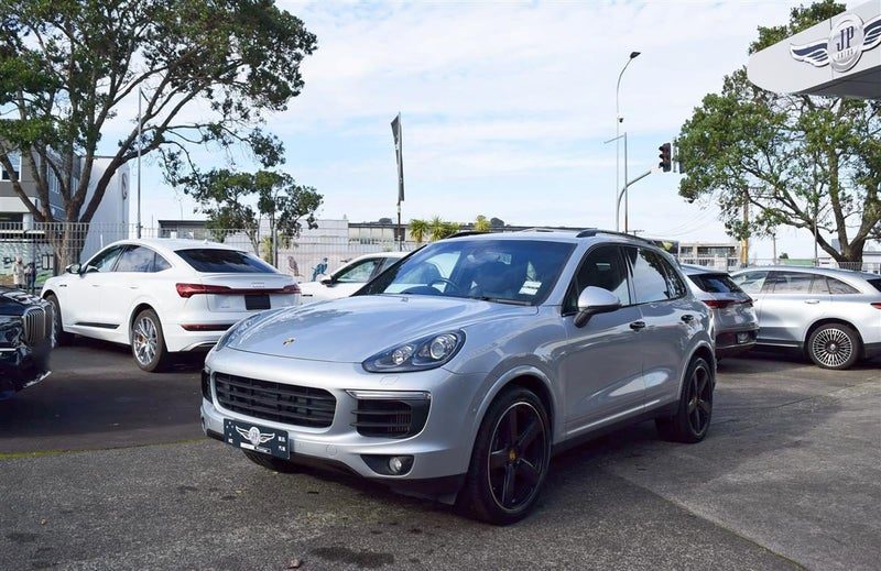 2018 Porsche Cayenne Platinum Edition, photo 3