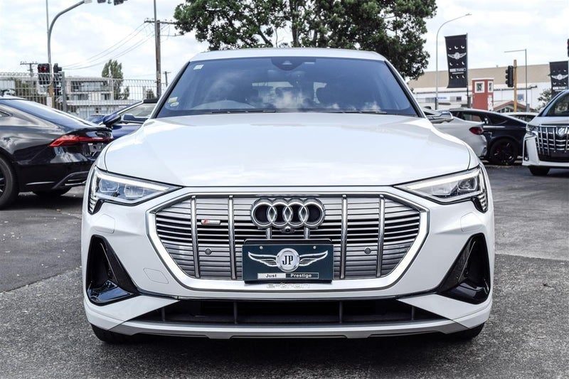 2021 Audi e-tron Sportback 300KW S line 55 Quattro, photo 2