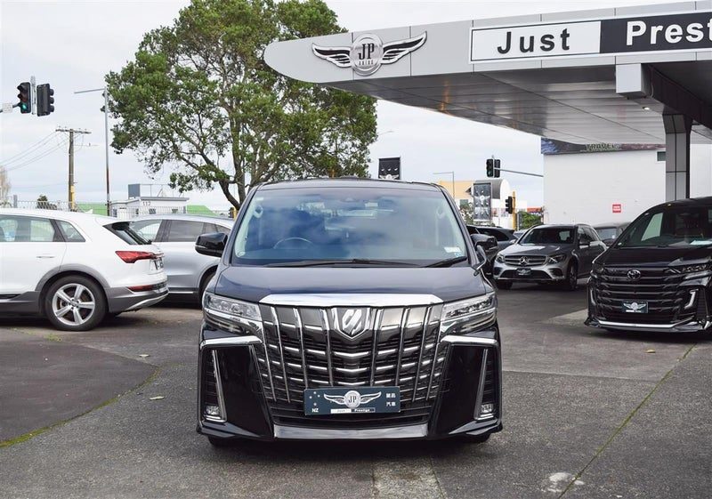 2018 Toyota Alphard Executive, photo 2