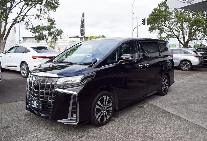 2018 Toyota Alphard Executive, photo 3