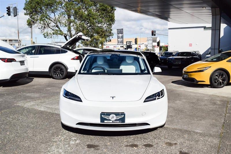 2024 Tesla Model 3 Long Range AWD New Shape, photo 2