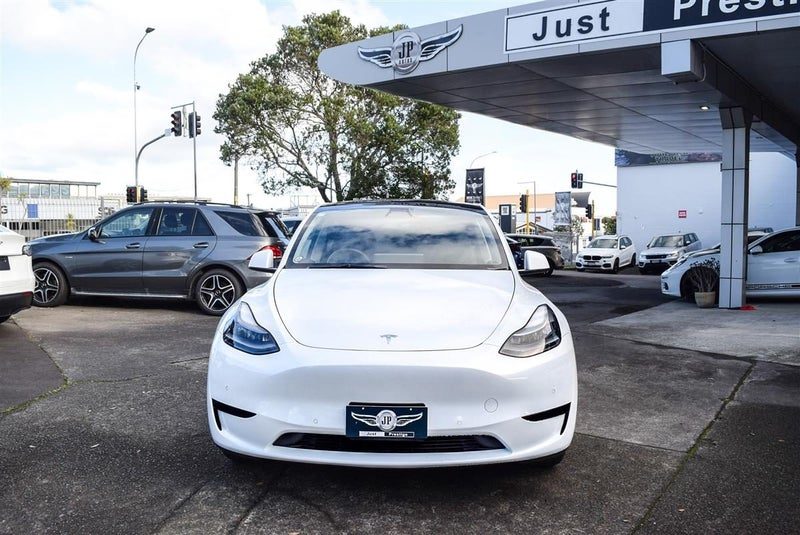 2023 Tesla Model Y RWD Low Mileage, photo 2